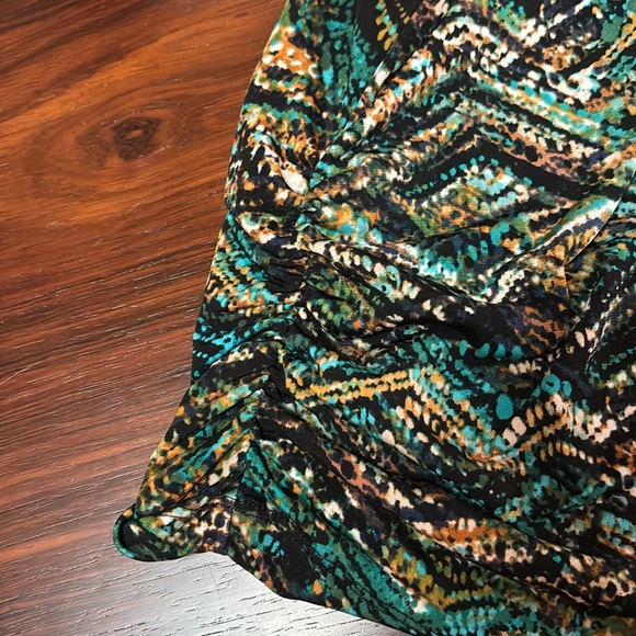 Susan Graver Liquid Knit Teal and Black Chevron Cowl Neck Tunic Blouse XXS - Picture 9 of 9